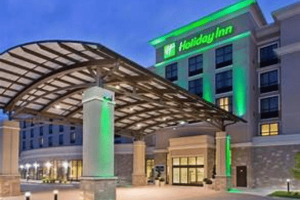 You are currently viewing 10 Unrivaled Reasons Why Holiday Inn Is Still a Brilliant Choice for Travelers in 2025