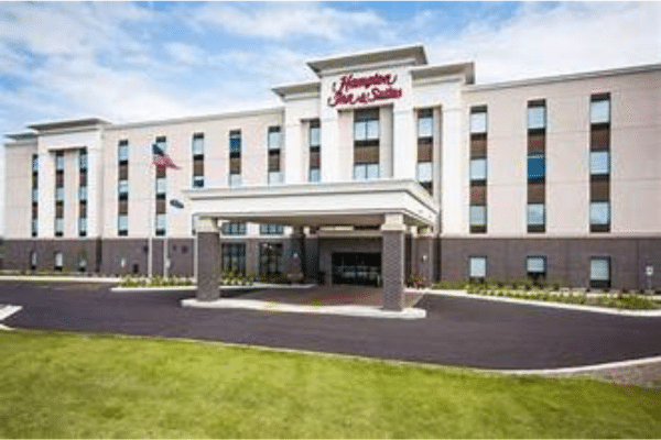 You are currently viewing Hampton Inn: 12 Impressive Reasons Travelers Love This Affordable Hotel Chain